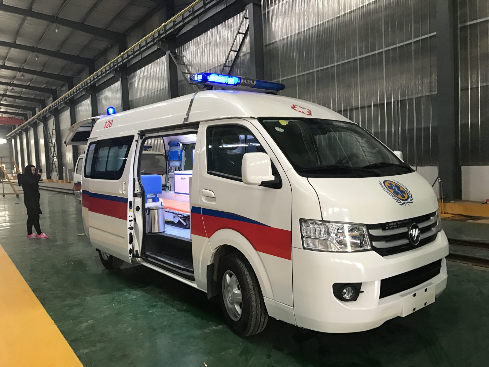 禄劝救护车转院
